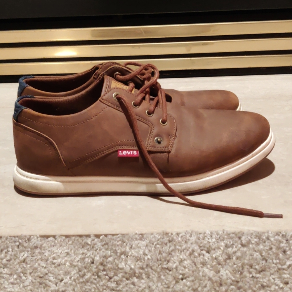 Levi’s Men’s Arnold Tumbled Shoes Size 10 1/2 Brown
